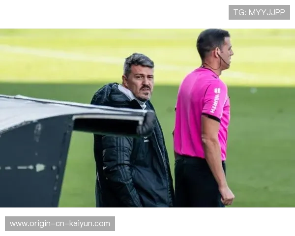 埃尔切用顽强态度书写升班马反击教科书